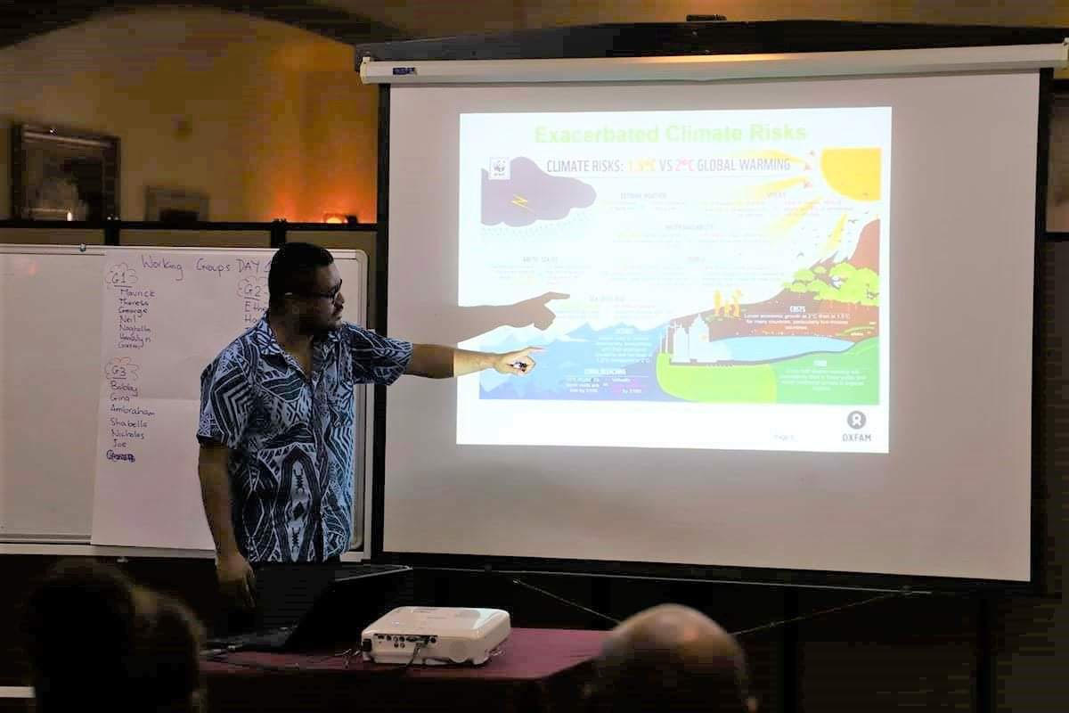 Dr Jale Samuwai, Climate Finance Advisor for Oxfam in the Pacific conducts Clinate Finance training to about 20 civil society representatives who are members of the Solomon Islands Social Accountability Coalition (SISAC), Solomon Islands Climate Action Network (SICAN)